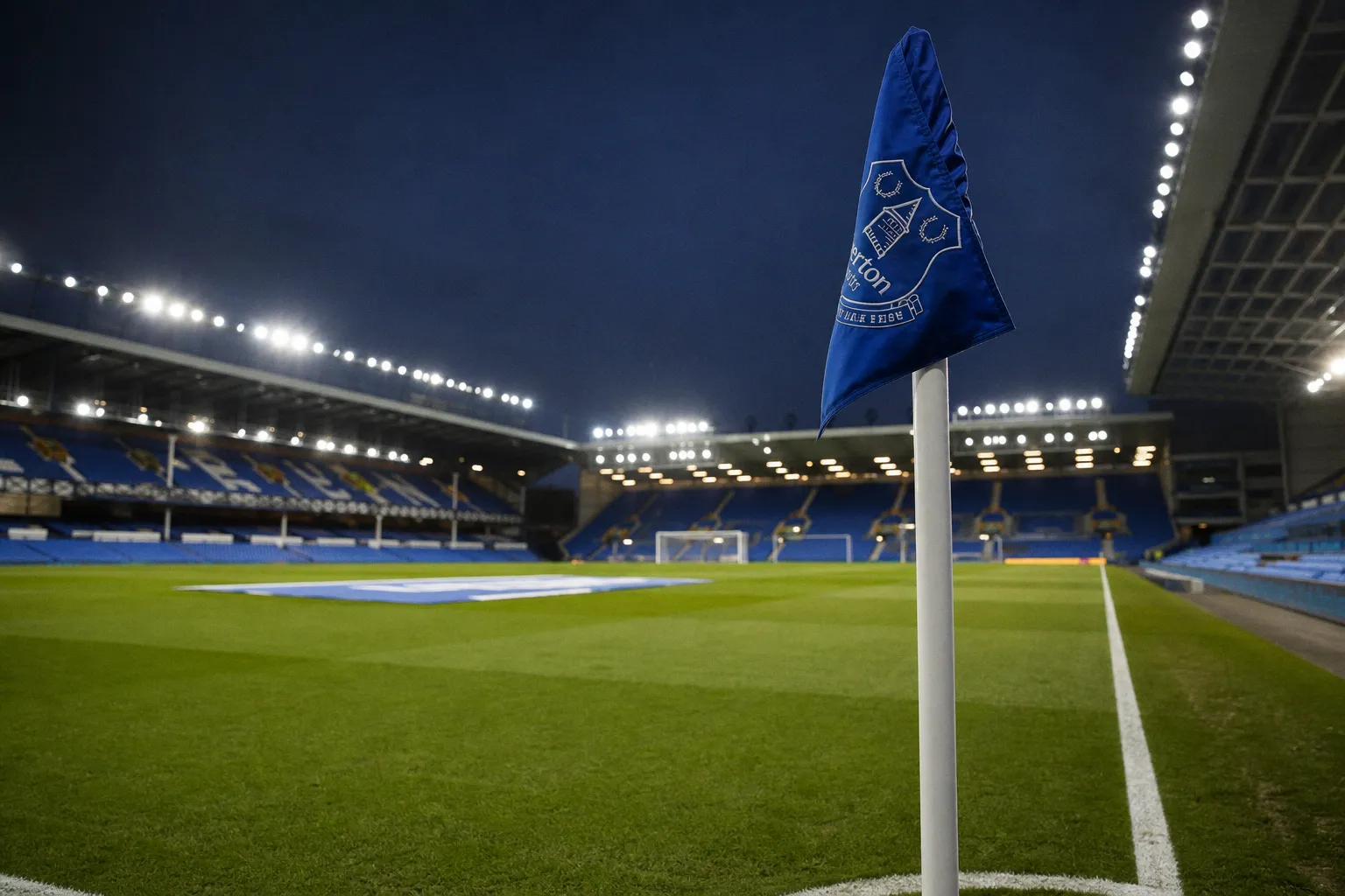 Everton s'intéresse à Rico Lewis : quel avenir pour le latéral de Manchester City ?