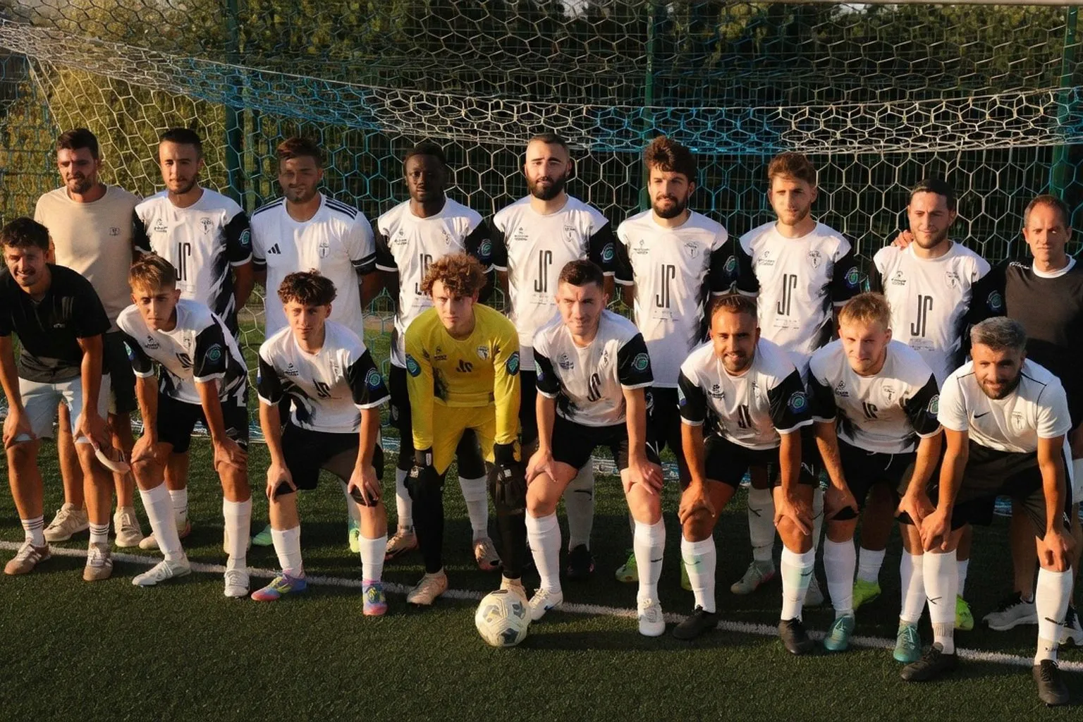 Mercato dans le Gard : comment les clubs amateurs ont bouclé leurs effectifs cet été