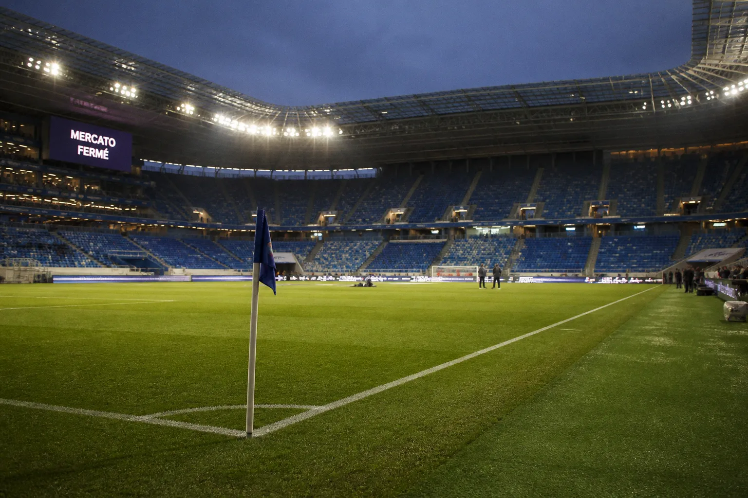 Mercato estival : pourquoi les clubs français ont bradé leurs talents pour survivre