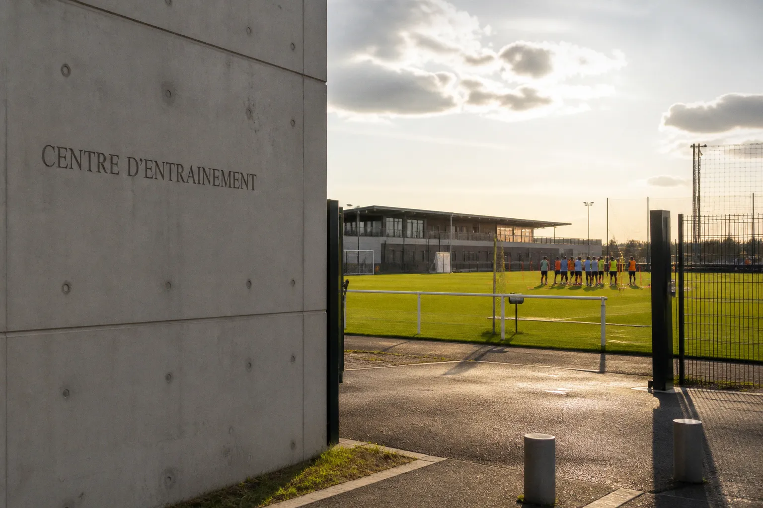 Mercato : les coulisses des transferts du PSG et les leçons pour le football amateur