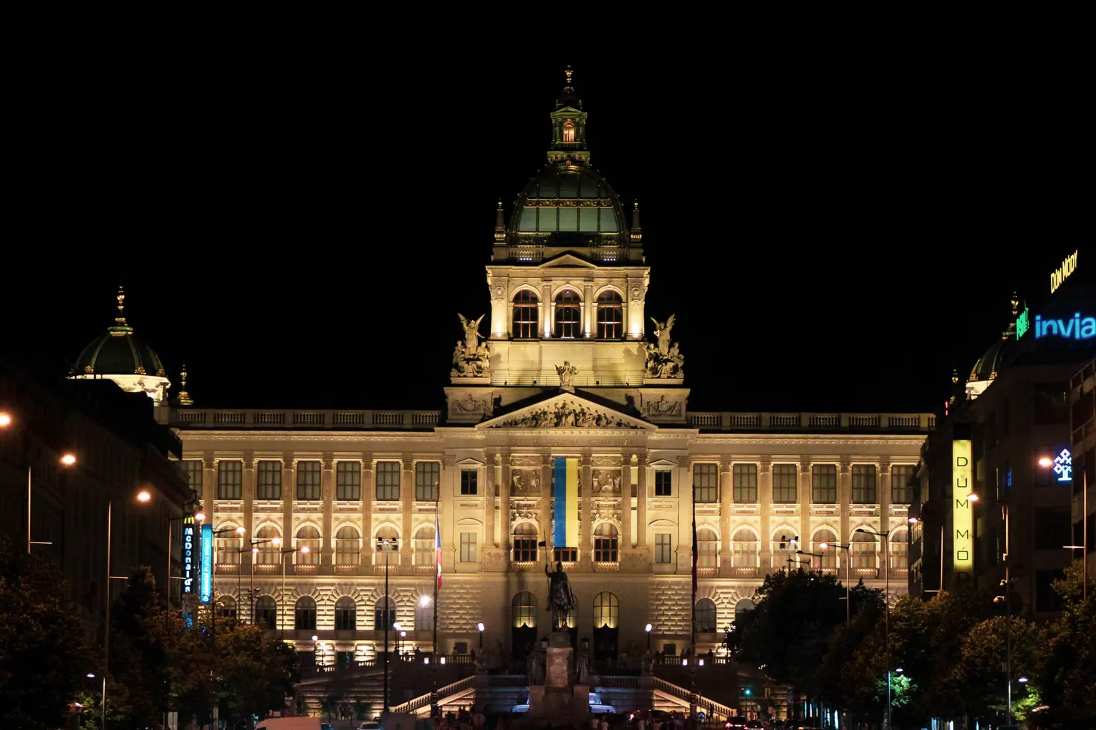 Billets du Musée national de Prague : sur place ou en ligne ?
