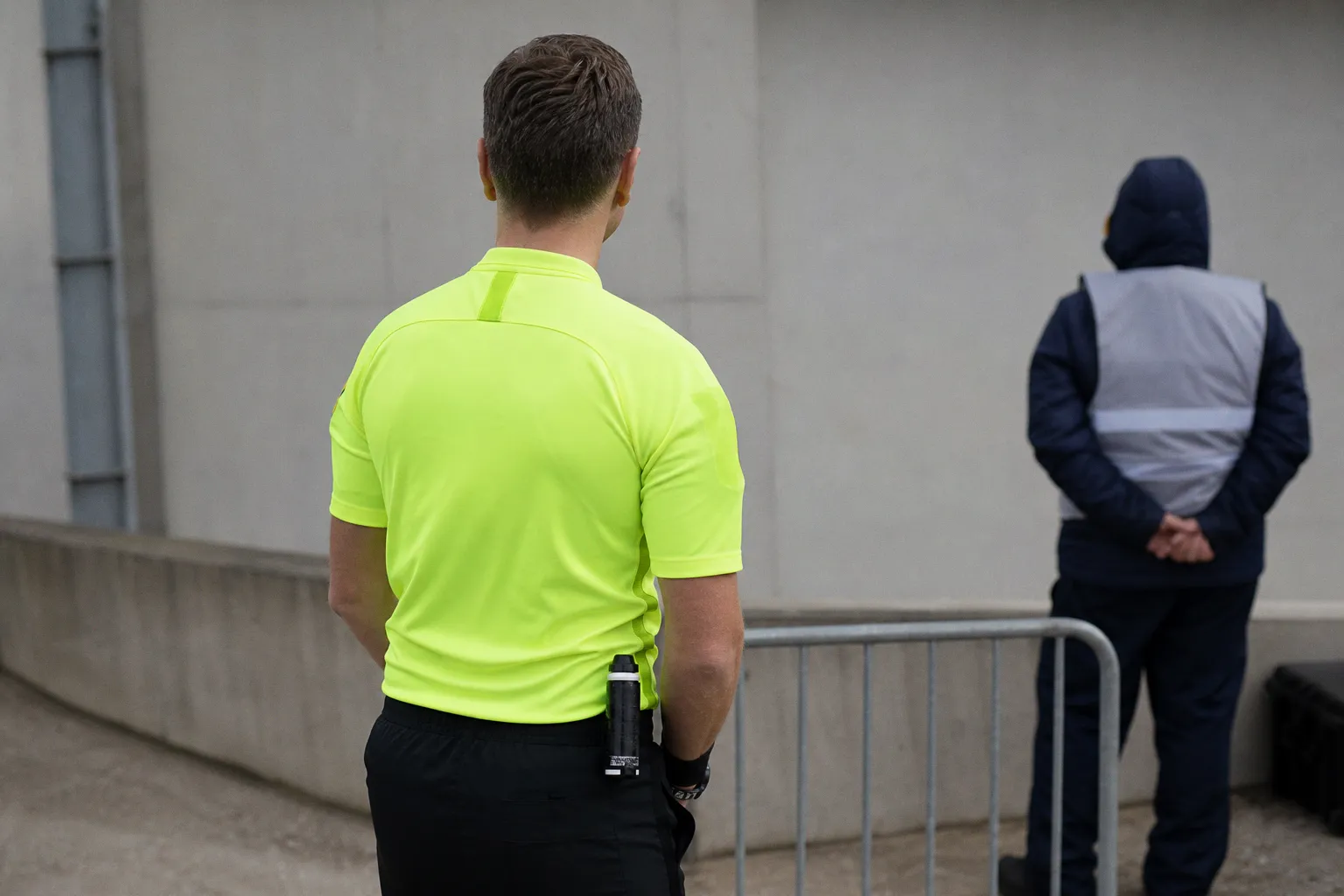 Un arbitre de Ligue 1 convoqué devant la justice pour des accusations de violences conjugales